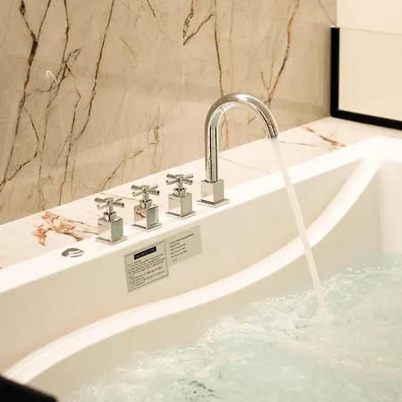 Eunoia Luxury Loft *